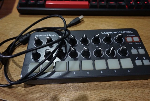 Novation Launch Control 