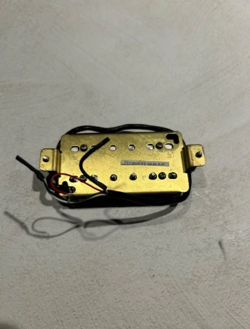 Humbucker από Squier Classic Vibe Strat