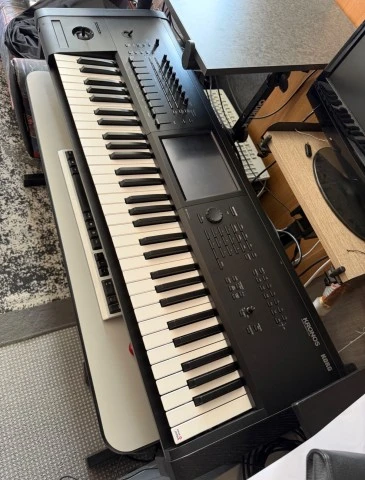 Korg Kronos 3