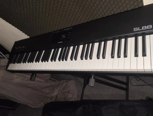Studiologic SL88 και EMU Systems Module
