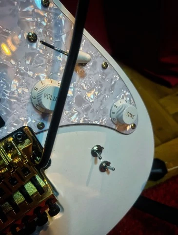Ibanez JEM 7VP-FLO (w. Sustainiac)