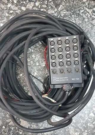 Allen Heath QU-24 Crome &amp; The snake MC164 cable