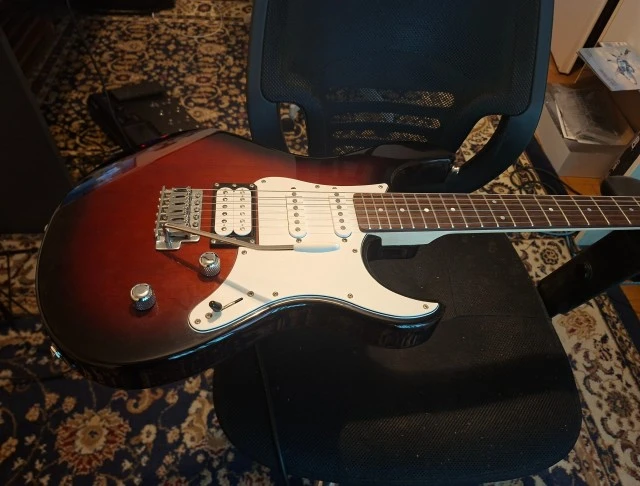 Yamaha Pacifica 112V  upgraded