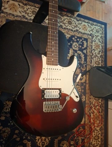 Yamaha Pacifica 112V  upgraded