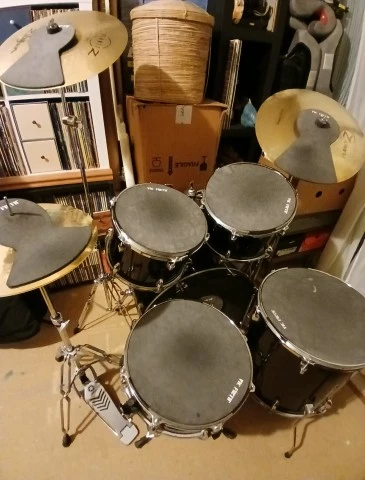 Πλήρες ακουστικό σετ Yamaha GigMaker.