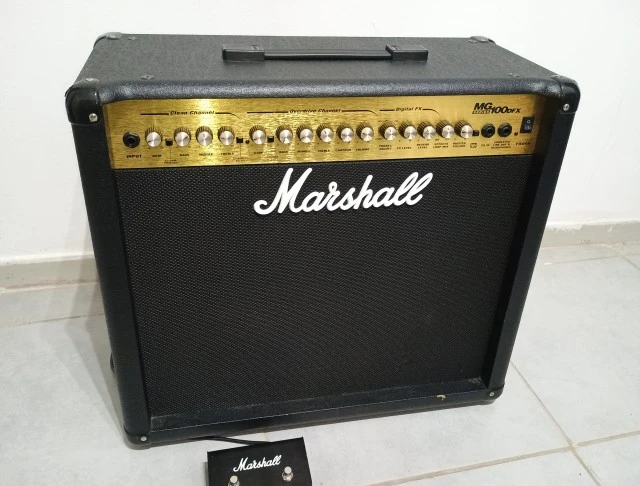 Marshall MG 100 DFX