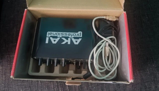 Akai EIE PRO