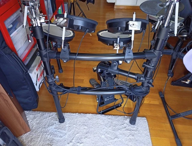 Roland TD-9 V-Drums (Upgraded Full Mesh) + Extras