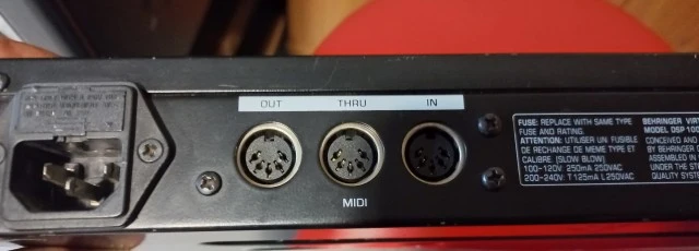 Behringer Virtualizer DSP-1000 Πολυεφέ 