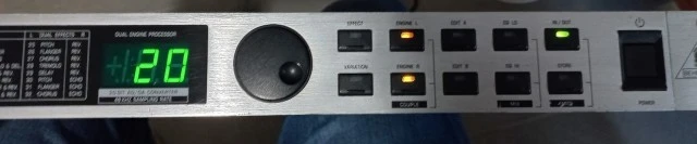Behringer Virtualizer DSP-1000 Πολυεφέ 