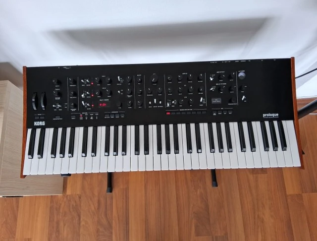 Korg Prologue 16