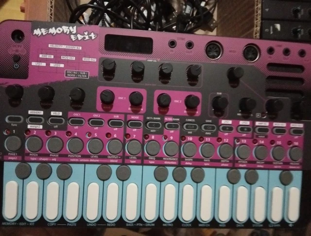 Sonicware Liven Bass N Beats