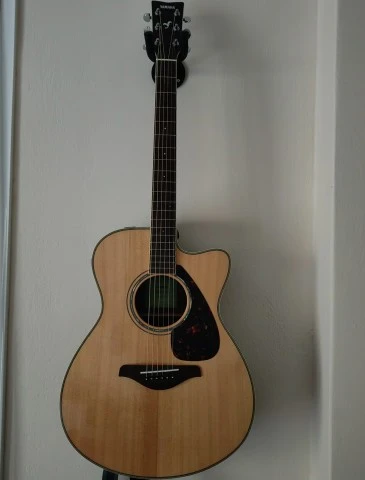 Ηλεκτρακουστική κιθάρα YAMAHA FSX830 C