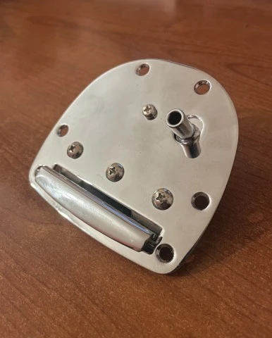 Jazzmaster tremolo system 