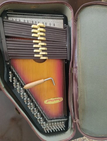 Vintage CHROMAHARP ( Autoharp) με σκληρή