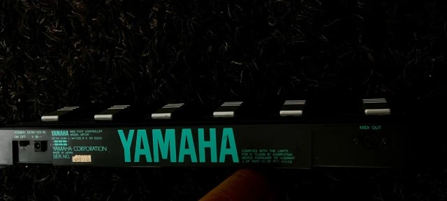 Yamaha Mfc60 midi controller και 5μετρο καλωδιο