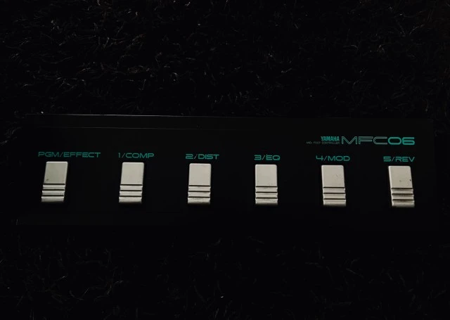 Yamaha Mfc60 midi controller και 5μετρο καλωδιο