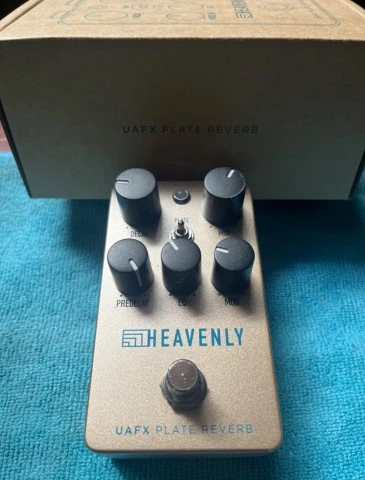 Universal Audio UAFX Heavenly Plate Reverb