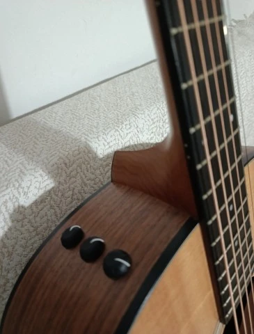 κιθάρα Taylor 114e μαζί με θήκη