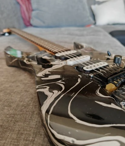 Ibanez JEM/Voyager w/RG570 japan neck