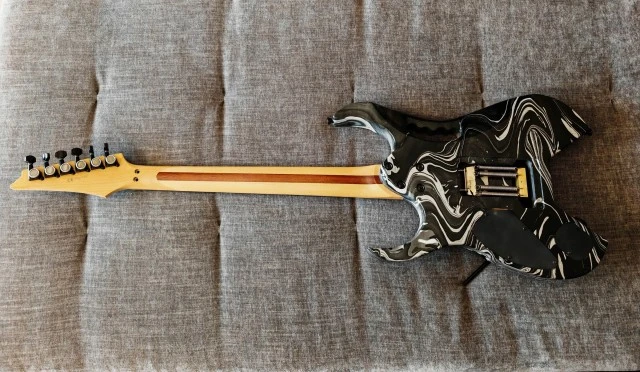 Ibanez JEM/Voyager w/RG570 japan neck