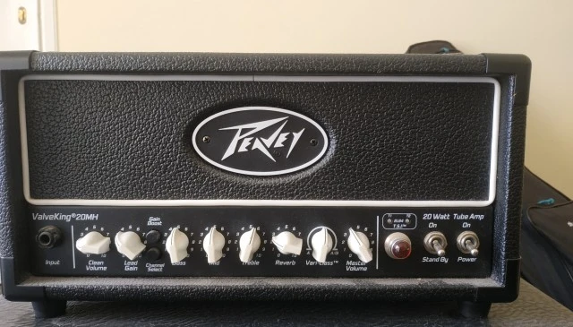 Peavey ValveKing 20 MH και Harley Benton G112