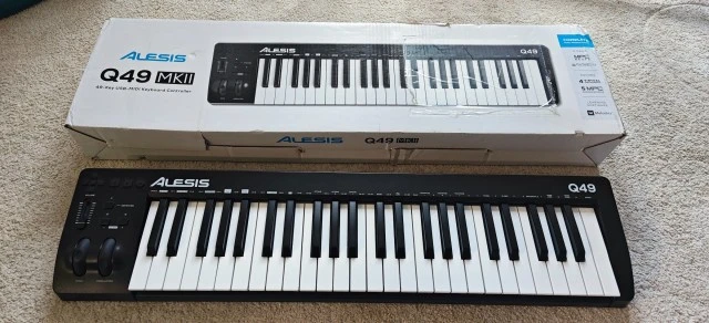 Alesis Q49 MKII