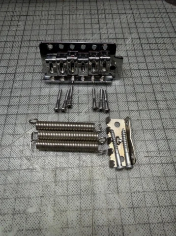 Squier Tremolo