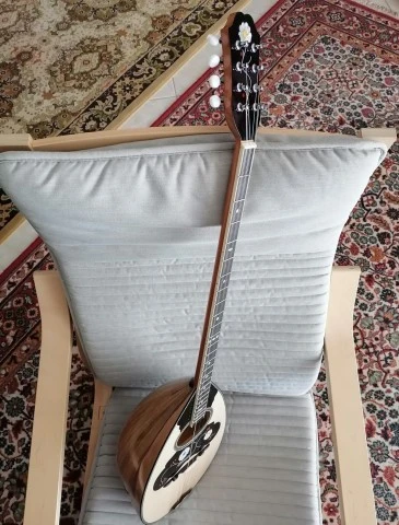 Τρίχορδο Προπολεμικής Αισθητικής