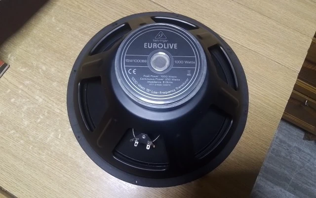 Behringer LS-15W1000A8 Woofer 15″