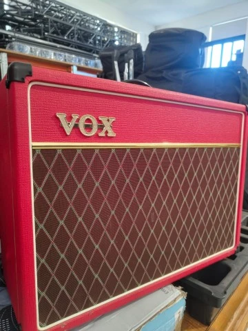 Vox AC15C1 v rd 