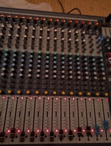 Κονσόλα Soundcraft GB4-32 με Flight Case