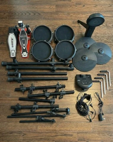 Alesis Nitro Mesh Kit πλήρες σετ με , πετάλι  
