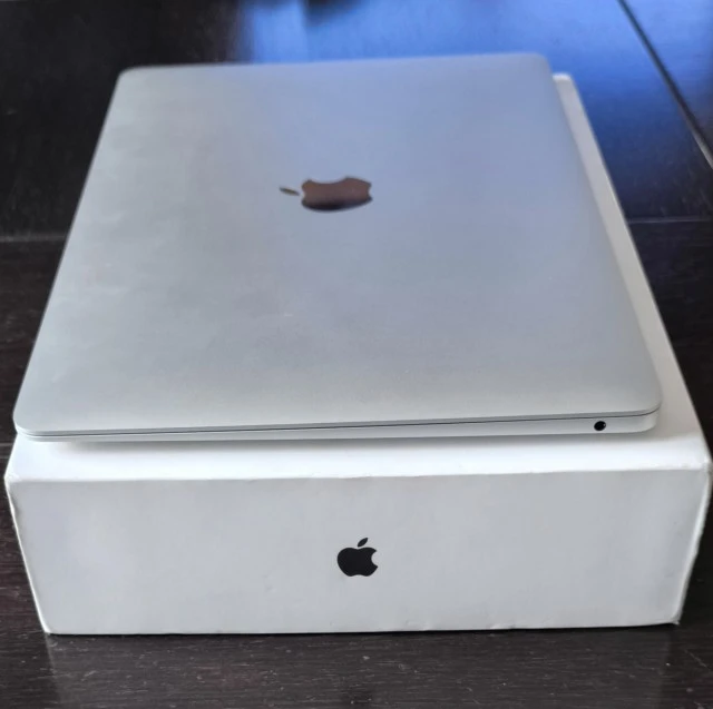 MacBook Air M1