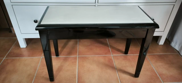 Κάθισμα Σκαμπό Πιάνου.