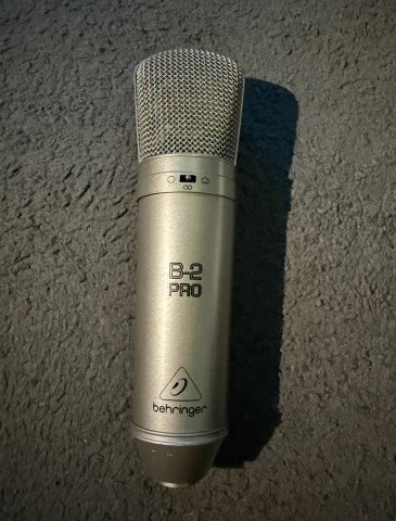 Behringer B-2 Pro