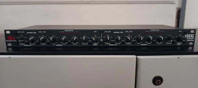 dbx 166XL