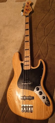 Fender Jazz bass AVRI 75 USA 