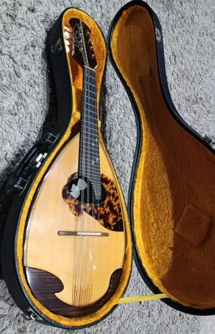 Μαντολίνο Ishikawa - 88 type, με θήκη 