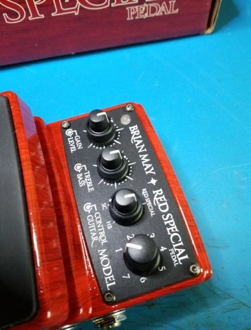 Digitech Brian May Red Special Artist Series 