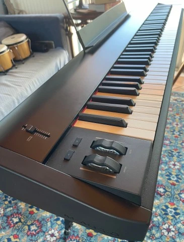 M-Audio Hammer 88 (μαζί με stand, πεντάλ & θήκη)
