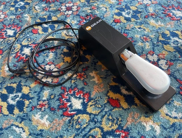 M-Audio Hammer 88 (μαζί με stand, πεντάλ & θήκη)