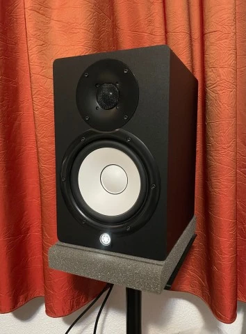 Yamaha HS-7