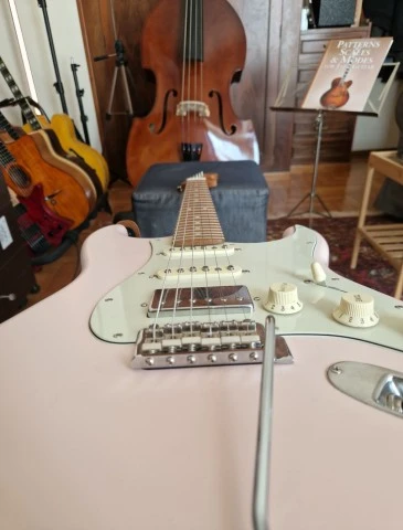 Fender Made in Japan Hybrid II Stratocaster