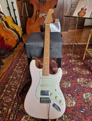 Fender Made in Japan Hybrid II Stratocaster