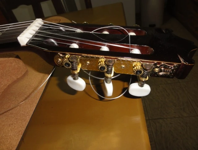 Ibanez G200E - Natural ηλεκτροκλασική κιθάρα