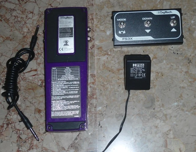 DigiTech Jimi Hendrix & ποδοδιακόπτης