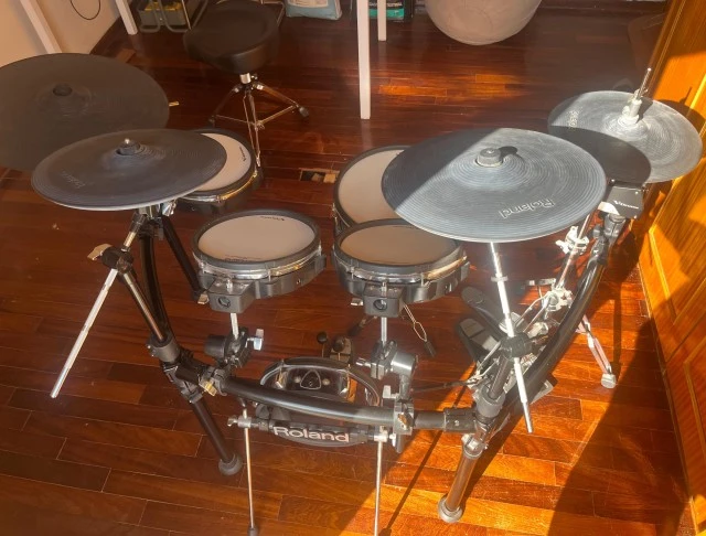 Roland TD-50K V-Drums + EXTRAS