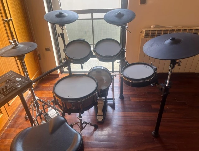 Roland TD-50K V-Drums + EXTRAS