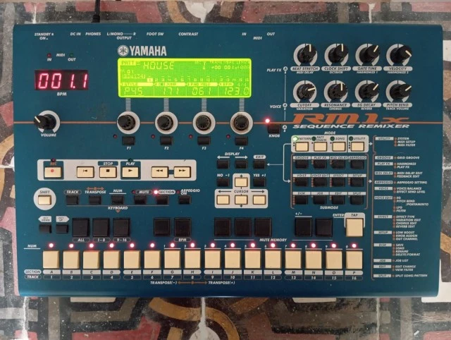 Yamaha RM1X